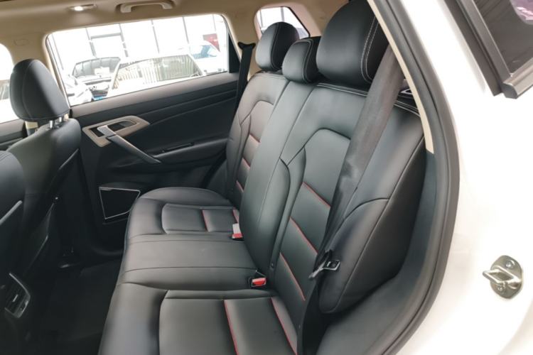 Used Geely Auto Emgrand X7 Sport 2018 1.8TD Automatic Two-Wheel Drive Zhiya Model Left Rear Seat