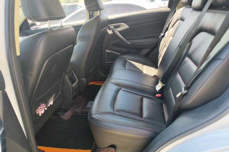Used Geely Auto Emgrand X7 Sport 2018 2.0L Manual Two-Wheel Drive Zhiya Version Left Rear Seat