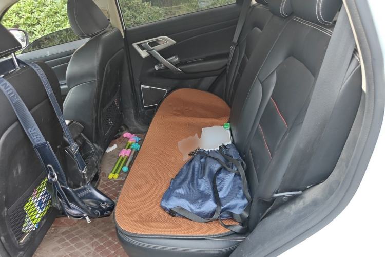 Used Geely Auto Emgrand X7 Sport 2018 2.0L Manual Two-Wheel Drive Zhiya Version Left Rear Seat