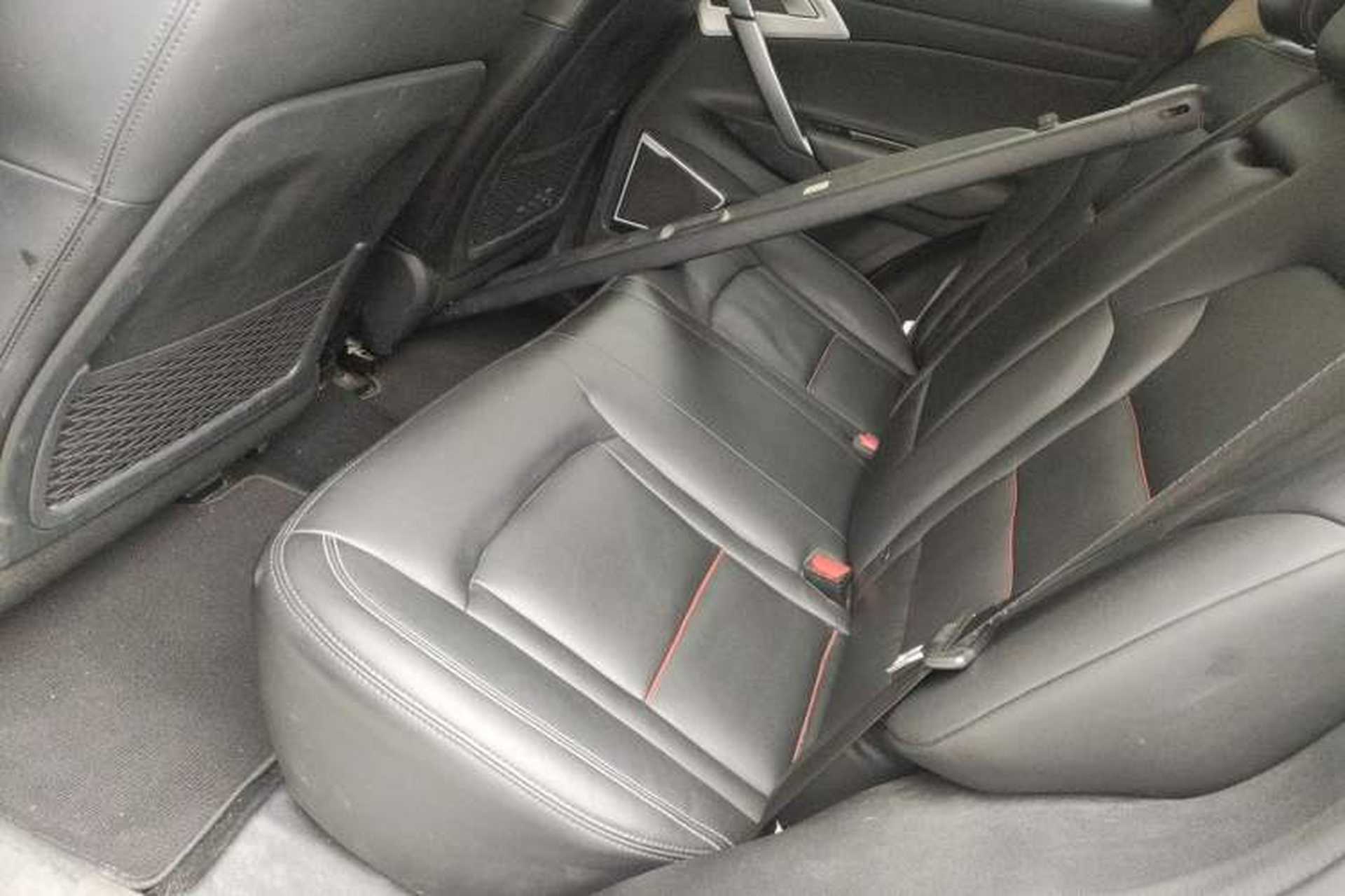 Used Geely Auto Emgrand X7 Sport 2018 1.8TD Automatic Two-Wheel Drive Smart Connect 4G Internet Edition Left Rear Seat