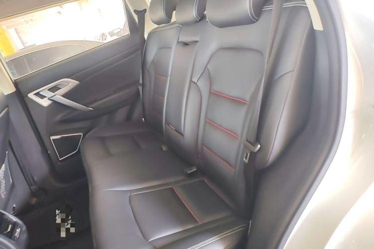 Used Geely Auto Emgrand X7 Sport 2018 1.8TD Automatic Two-Wheel Drive Smart Connect 4G Internet Edition Left Rear Seat