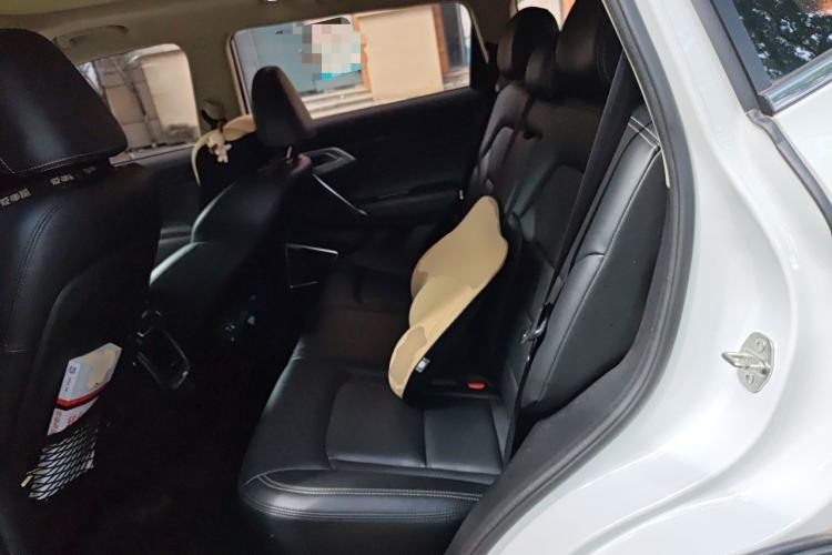 Used Geely Auto Emgrand X7 Sport 2018 1.8TD Automatic Two-Wheel Drive Smart 4G Connected Version Left Rear Seat