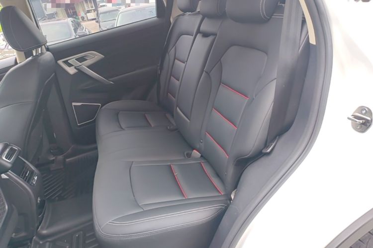Used Geely Auto Emgrand X7 Sport 2018 1.8TD Automatic Two-Wheel Drive Smart Connect 4G Internet Edition Left Rear Seat