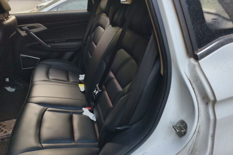 Used Geely Auto Emgrand X7 Sport 2018 2.0L Manual Two-Wheel Drive Zhiya Version Left Rear Seat