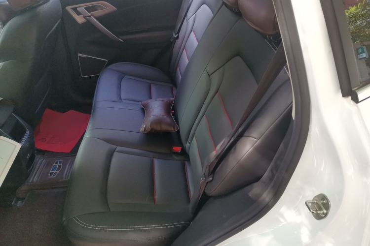 Used Geely Auto Emgrand X7 Sport 2018 1.8TD Manual Two-Wheel Drive Zhiya Model Left Rear Seat