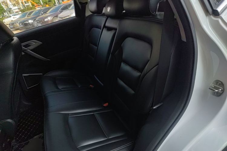 Used Geely Auto Emgrand X7 Sport 2018 1.8TD Automatic Two-Wheel Drive Smart 4G Connected Version Left Rear Seat