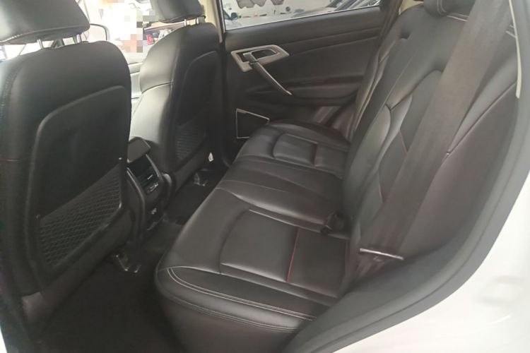 Used Geely Auto Emgrand X7 Sport 2018 1.8TD Automatic Two-Wheel Drive Zhiya Model Left Rear Seat
