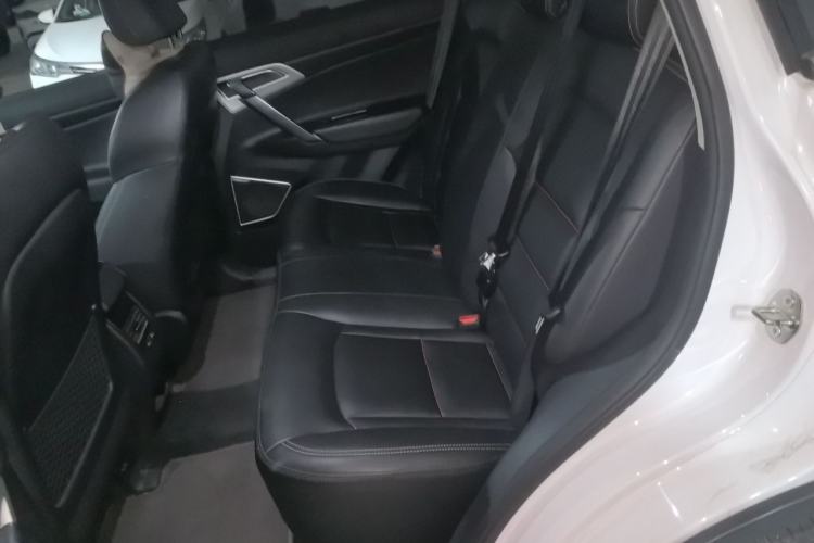 Used Geely Auto Emgrand X7 Sport 2018 1.8TD Automatic Two-Wheel Drive Zhiya Model Left Rear Seat
