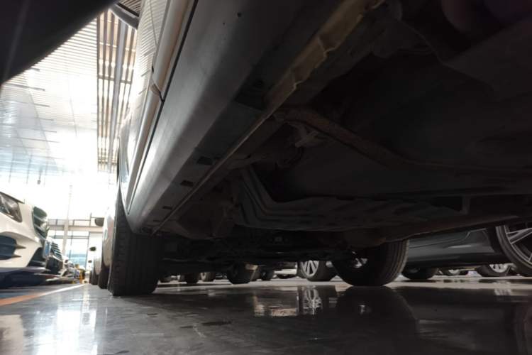 Used Geely Auto Emgrand X7 Sport 2018 1.8TD Automatic Two-Wheel Drive Zhiya Model Left Side Sill