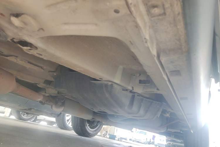 Used Geely Auto Emgrand X7 Sport 2018 1.8TD Automatic Two-Wheel Drive Smart Connect 4G Internet Edition Left Side Sill