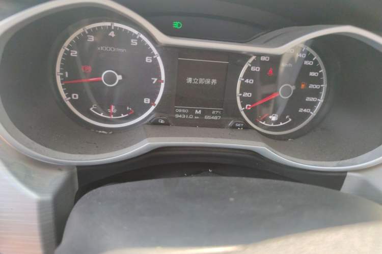 Used Geely Auto Emgrand X7 Sport 2018 2.0L Manual Two-Wheel Drive Zhiya Version Odometer Close Up
