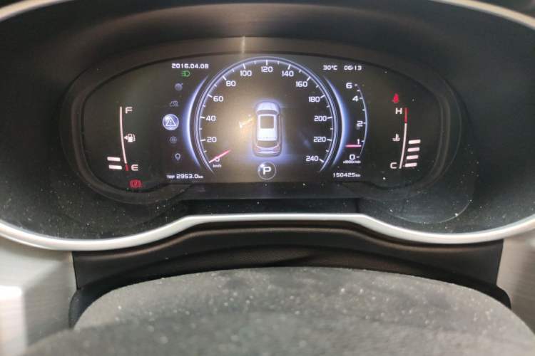 Used Geely Auto Emgrand X7 Sport 2018 1.8TD Automatic Two-Wheel Drive Smart Connect 4G Internet Edition Odometer Close Up