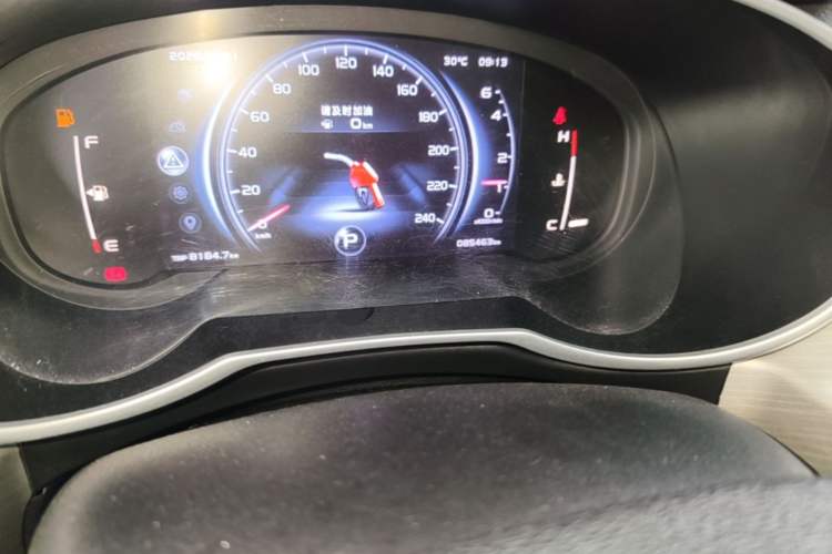 Used Geely Auto Emgrand X7 Sport 2018 1.8TD Automatic Two-Wheel Drive Smart Connect 4G Internet Edition Odometer Close Up