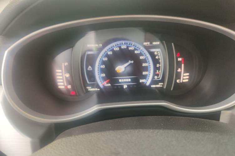 Used Geely Auto Emgrand X7 Sport 2018 Revised Version 1.8TD Automatic Two-Wheel Drive Smart 4G Connectivity Edition Odometer Close Up