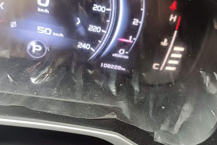 Used Geely Auto Emgrand X7 Sport 2018 1.8TD Automatic Two-Wheel Drive Smart Connect 4G Internet Edition Odometer Close Up