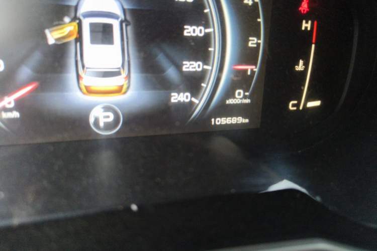 Used Geely Auto Emgrand X7 Sport 2018 1.8TD Automatic Two-Wheel Drive Smart Connect 4G Internet Edition Odometer Close Up