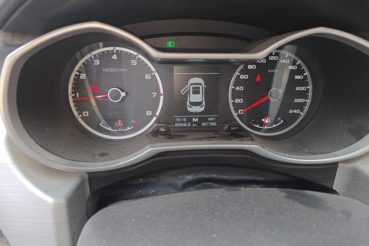 Used Geely Auto Emgrand X7 Sport 2018 2.0L Manual Two-Wheel Drive Zhiya Version Odometer Close Up