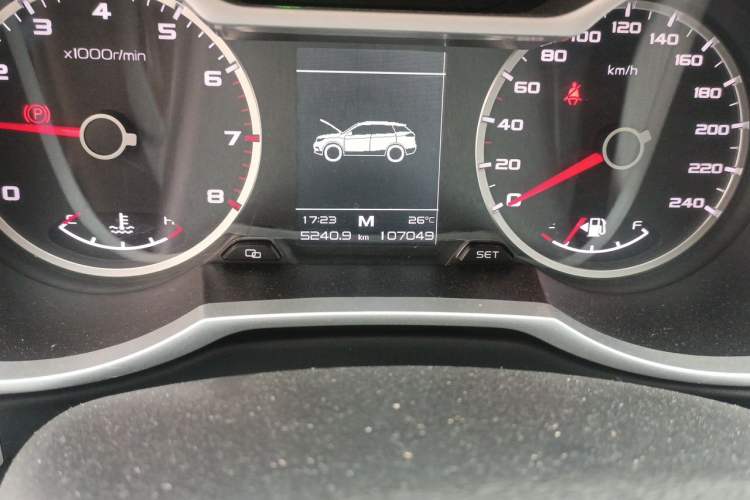 Used Geely Auto Emgrand X7 Sport 2018 2.0L Manual Two-Wheel Drive Zhiya Version Odometer Close Up