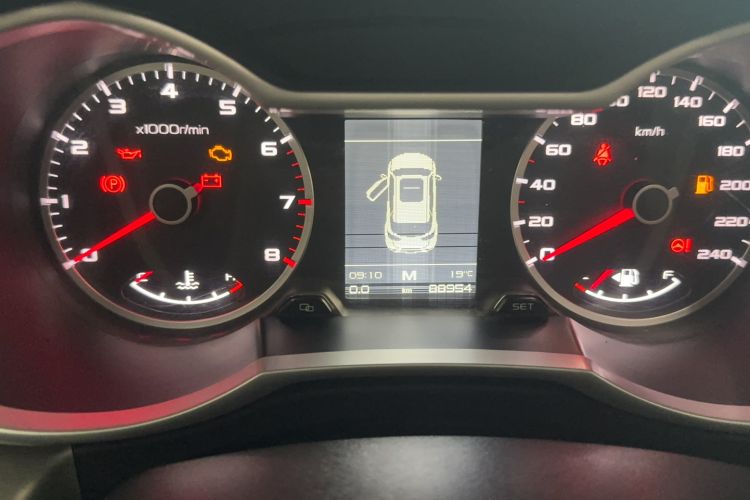 Used Geely Auto Emgrand X7 Sport 2018 2.0L Manual Two-Wheel Drive Zhiya Version Odometer Close Up