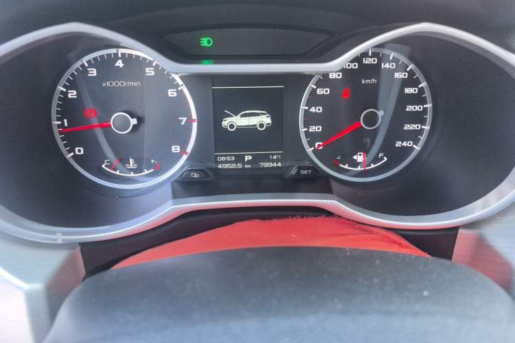 Used Geely Auto Emgrand X7 Sport 2018 1.8TD Automatic Two-Wheel Drive Zhiya Model Odometer Close Up