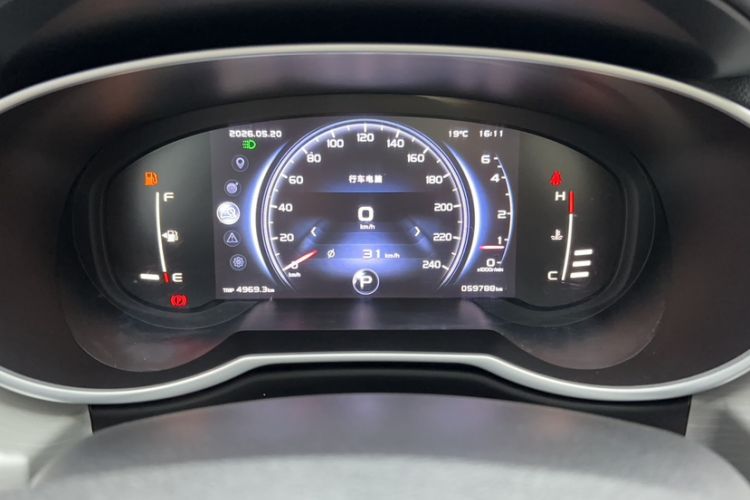 Used Geely Auto Emgrand X7 Sport 2018 1.8TD Automatic Two-Wheel Drive Smart Connect 4G Internet Edition Odometer Close Up