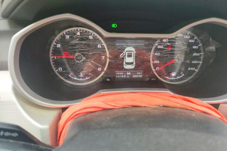 Used Geely Auto Emgrand X7 Sport 2018 2.0L Manual Two-Wheel Drive Zhiya Version Odometer Close Up
