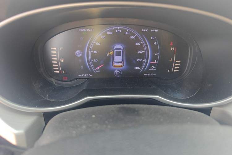 Used Geely Auto Emgrand X7 Sport 2018 1.8TD Automatic Two-Wheel Drive Smart Connect 4G Internet Edition Odometer Close Up