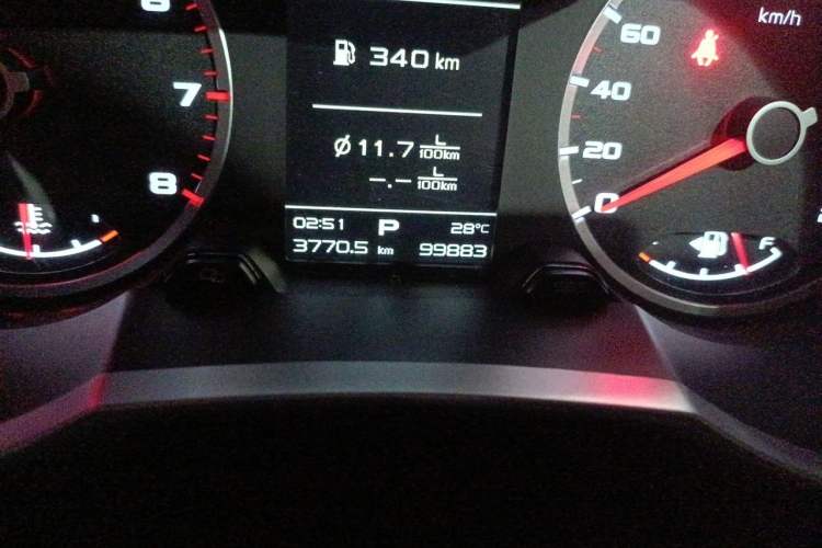 Used Geely Auto Emgrand X7 Sport 2018 1.8TD Automatic Two-Wheel Drive Zhiya Model Odometer Close Up
