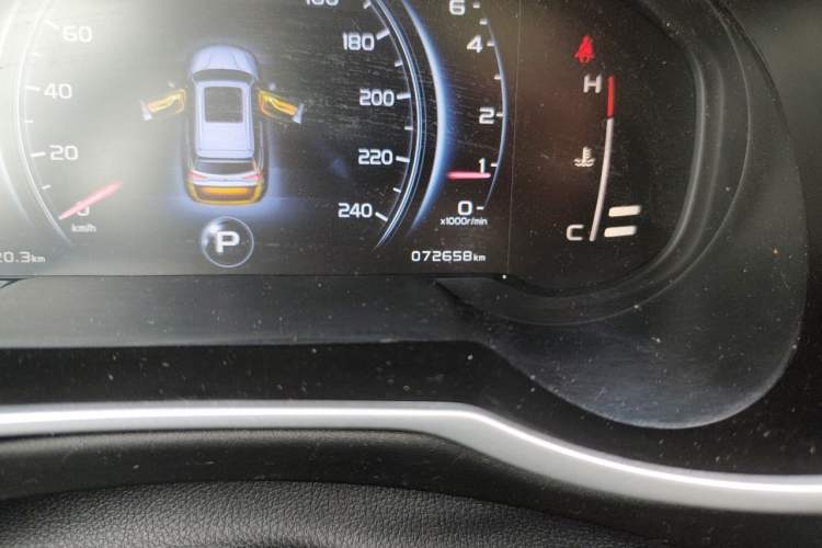 Used Geely Auto Emgrand X7 Sport 2018 1.8TD Automatic Two-Wheel Drive Smart Connect 4G Internet Edition Odometer Close Up