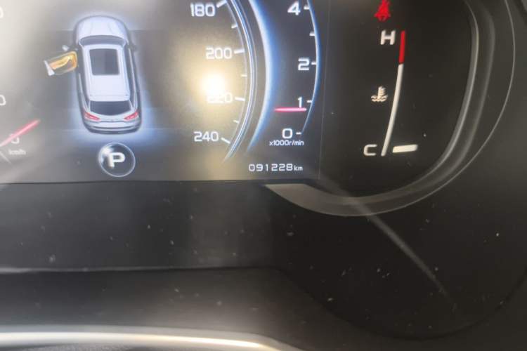 Used Geely Auto Emgrand X7 Sport 2018 Revised Version 1.8TD Automatic Two-Wheel Drive Smart Connectivity 4G-Enabled Edition Odometer Close Up