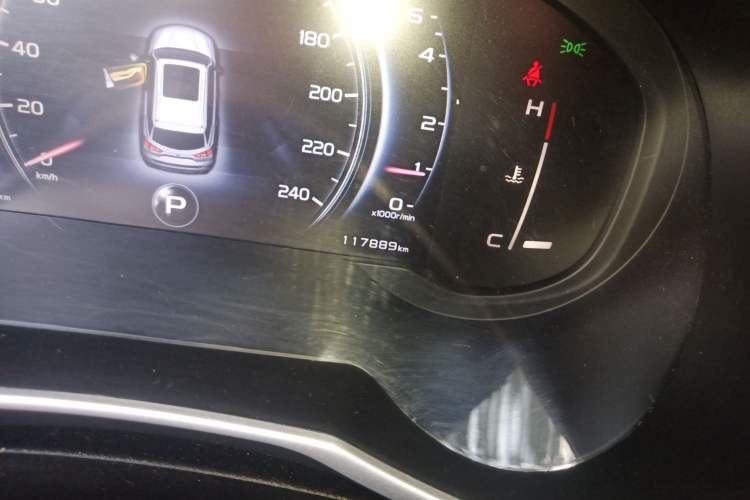 Used Geely Auto Emgrand X7 Sport 2018 1.8TD Automatic Two-Wheel Drive Smart Connect 4G Internet Edition Odometer Close Up