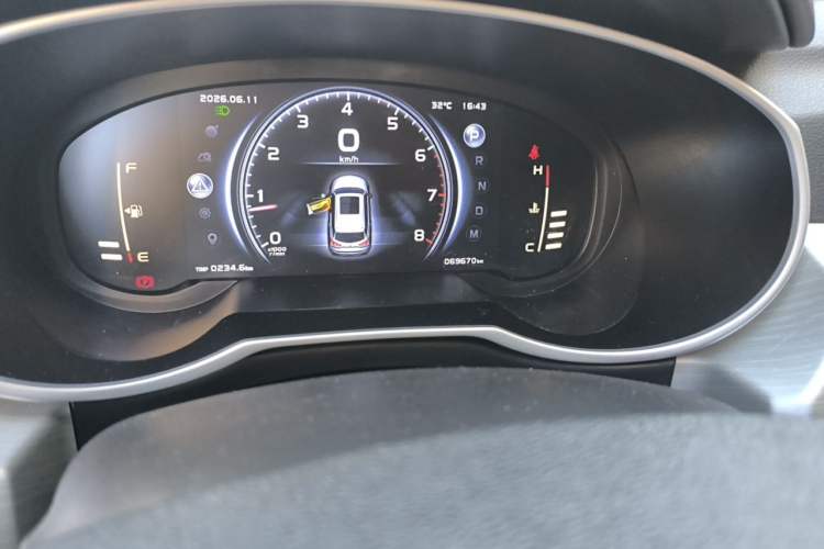 Used Geely Auto Emgrand X7 Sport 2018 Revised Version 1.8TD Automatic Two-Wheel Drive Smart Connectivity 4G-Enabled Edition Odometer Close Up