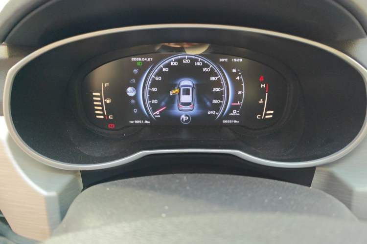 Used Geely Auto Emgrand X7 Sport 2018 1.8TD Automatic Two-Wheel Drive Smart Connect 4G Internet Edition Odometer Close Up