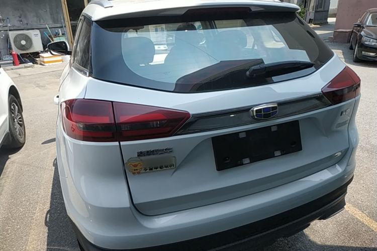 Used Geely Auto Emgrand X7 Sport 2018 1.8TD Automatic Two-Wheel Drive Smart Connect 4G Internet Edition Rear