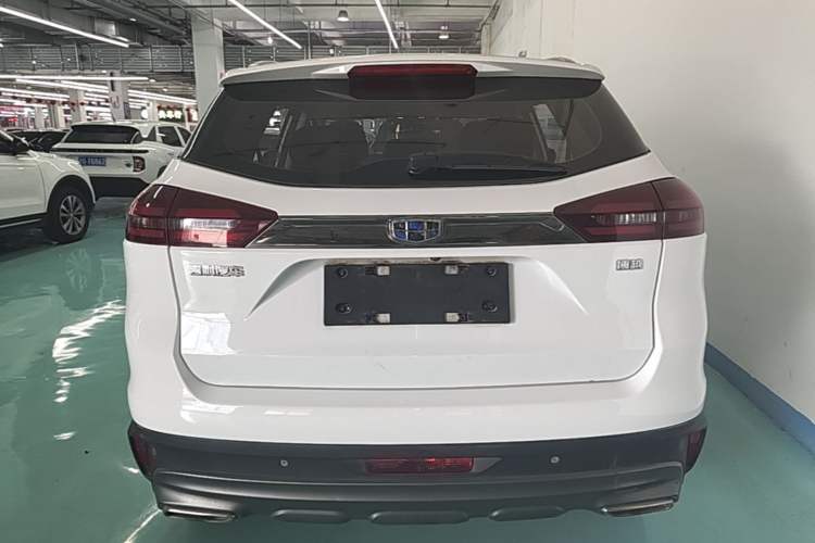 Used Geely Auto Emgrand X7 Sport 2018 1.8TD Automatic Two-Wheel Drive Smart Connect 4G Internet Edition Rear