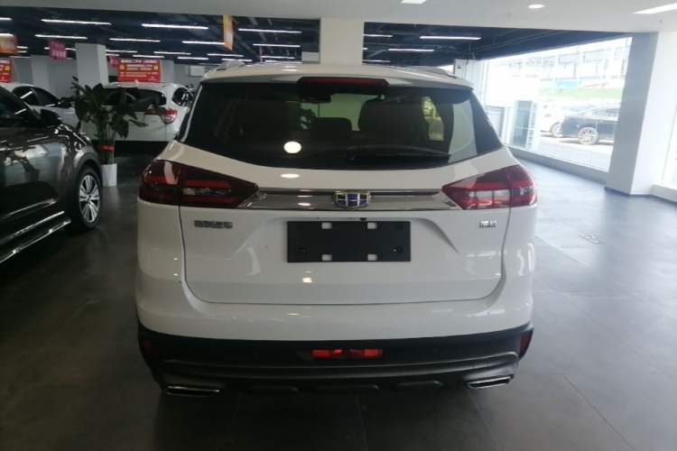 Used Geely Auto Emgrand X7 Sport 2018 1.8TD Automatic Two-Wheel Drive ZhiZun Model with 4G Connectivity Rear