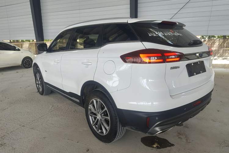 Used Geely Auto Emgrand X7 Sport 2018 1.8TD Automatic Two-Wheel Drive Smart Connect 4G Internet Edition Rear Left 45 Deg