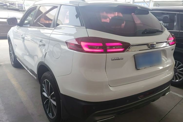 Used Geely Auto Emgrand X7 Sport 2018 1.8TD Automatic Two-Wheel Drive ZhiZun Model with 4G Connectivity Rear Left 45 Deg