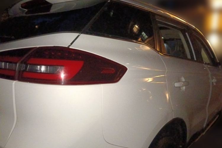 Used Geely Auto Emgrand X7 Sport 2018 2.0L Manual Two-Wheel Drive Zhiya Version Rear Right 45 Deg