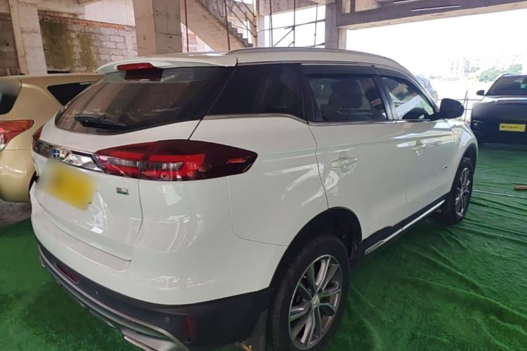 Used Geely Auto Emgrand X7 Sport 2018 1.8TD Automatic Two-Wheel Drive Smart Connect 4G Internet Edition Rear Right 45 Deg