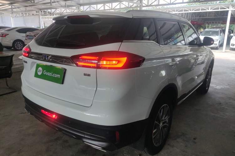 Used Geely Auto Emgrand X7 Sport 2018 1.8TD Automatic Two-Wheel Drive Smart Connect 4G Internet Edition Rear Right 45 Deg