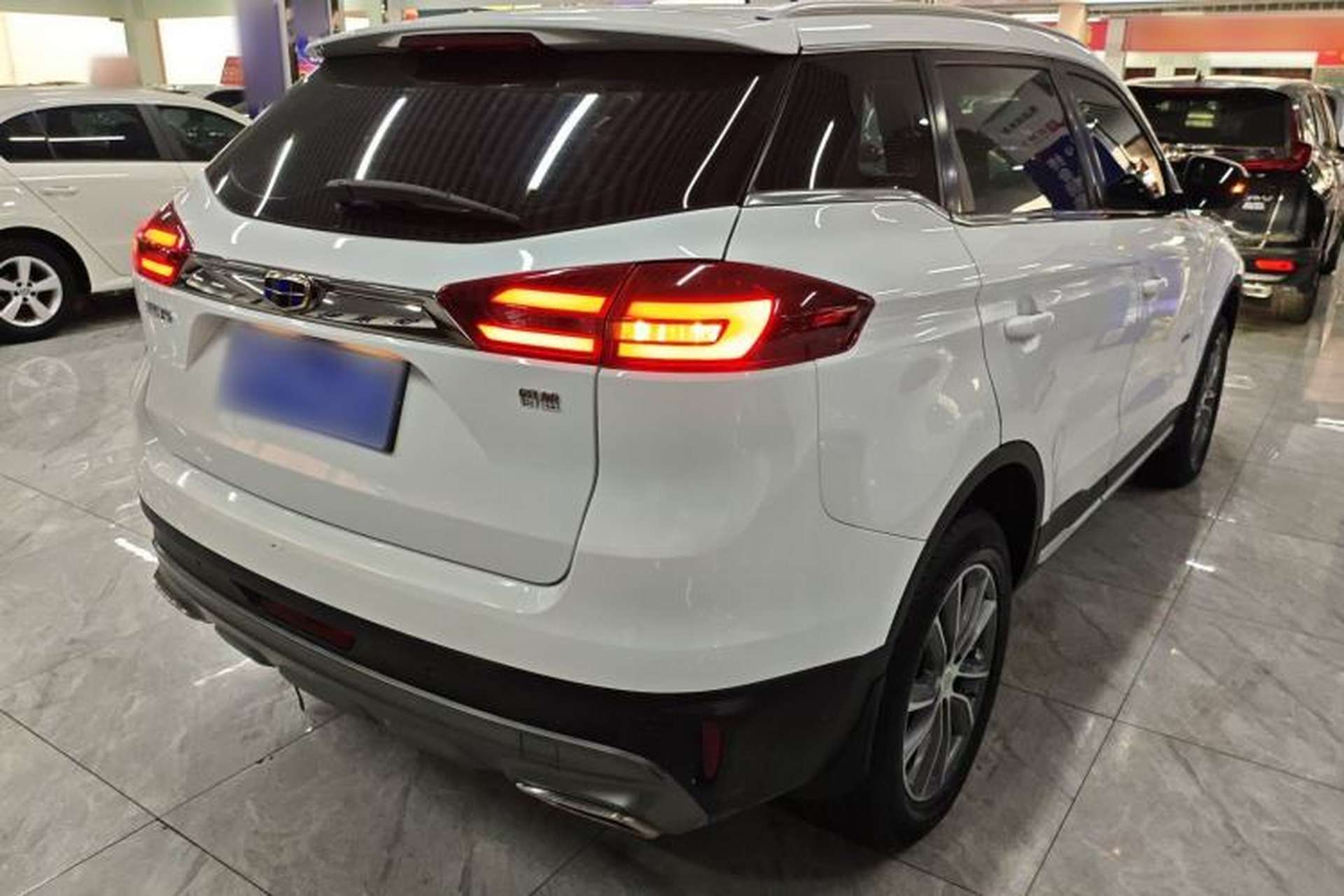 Used Geely Auto Emgrand X7 Sport 2018 1.8TD Automatic Two-Wheel Drive Smart Connect 4G Internet Edition Rear Right 45 Deg