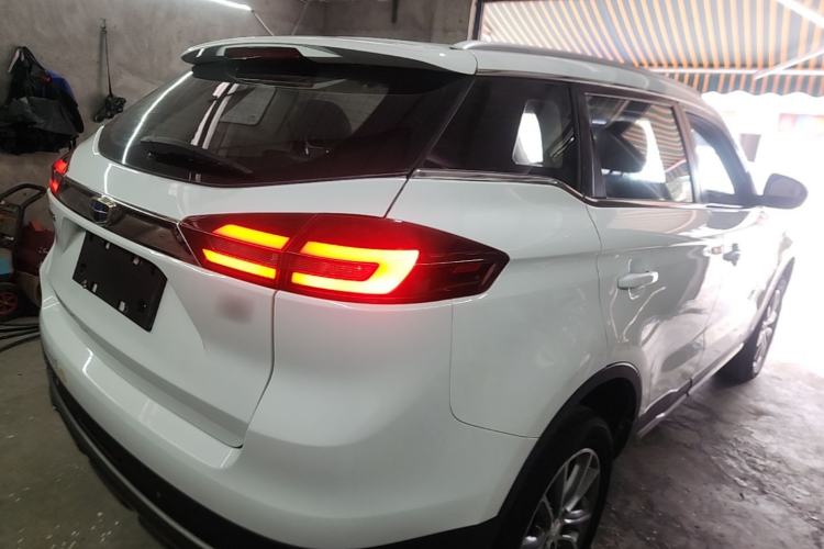 Used Geely Auto Emgrand X7 Sport 2018 1.8TD Automatic Two-Wheel Drive Smart Connect 4G Internet Edition Rear Right 45 Deg