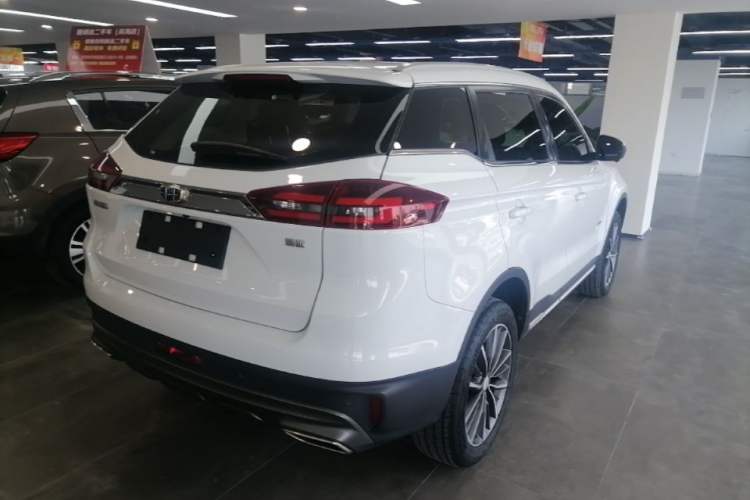 Used Geely Auto Emgrand X7 Sport 2018 1.8TD Automatic Two-Wheel Drive ZhiZun Model with 4G Connectivity Rear Right 45 Deg