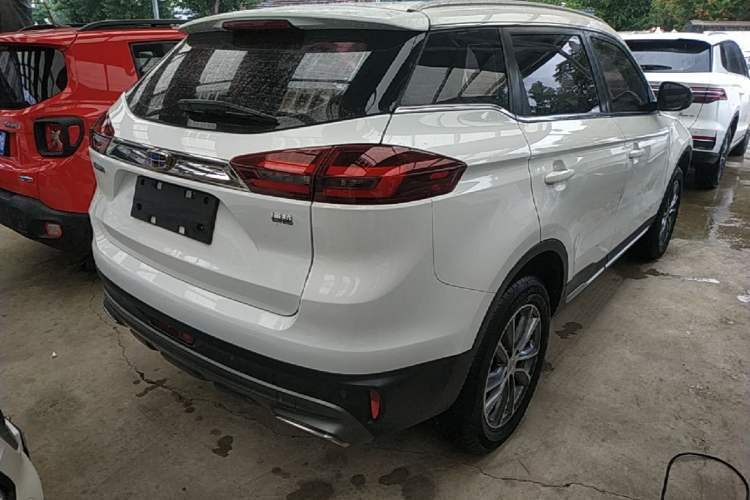 Used Geely Auto Emgrand X7 Sport 2018 1.8TD Automatic Two-Wheel Drive Zhiya Model Rear Right 45 Deg