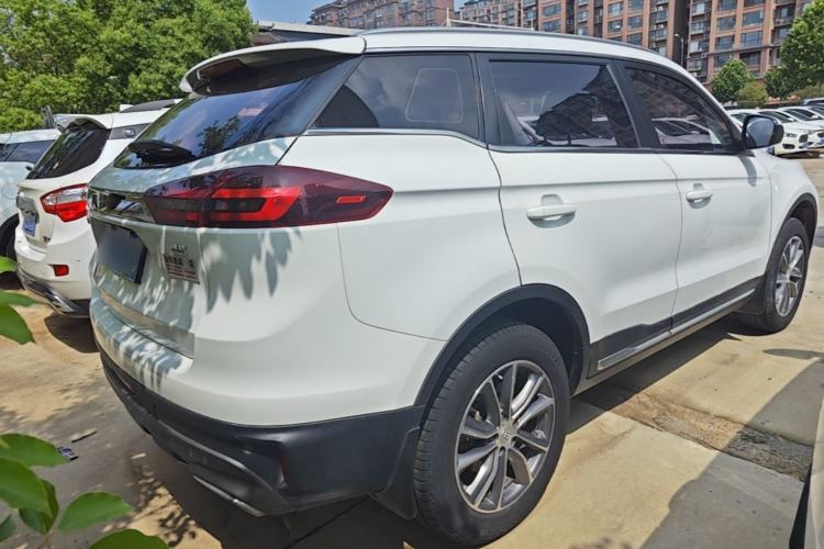 Used Geely Auto Emgrand X7 Sport 2018 2.0L Manual Two-Wheel Drive Zhiya Version Rear Right 45 Deg