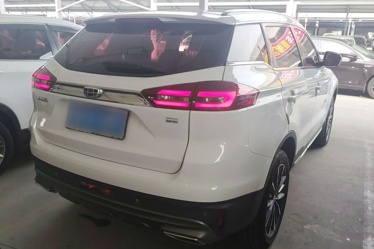 Used Geely Auto Emgrand X7 Sport 2018 1.8TD Automatic Two-Wheel Drive ZhiZun Model with 4G Connectivity Rear Right 45 Deg