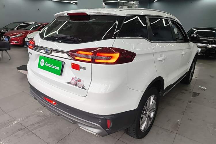 Used Geely Auto Emgrand X7 Sport 2018 1.8TD Automatic Two-Wheel Drive Smart Connect 4G Internet Edition Rear Right 45 Deg