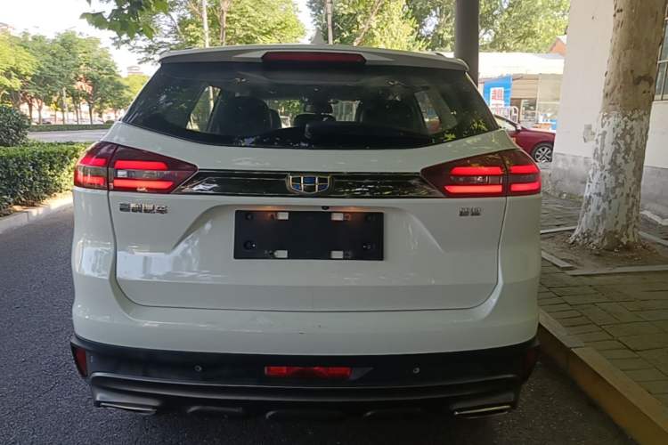 Used Geely Auto Emgrand X7 Sport 2018 1.8TD Automatic Two-Wheel Drive Smart 4G Connected Version Rear