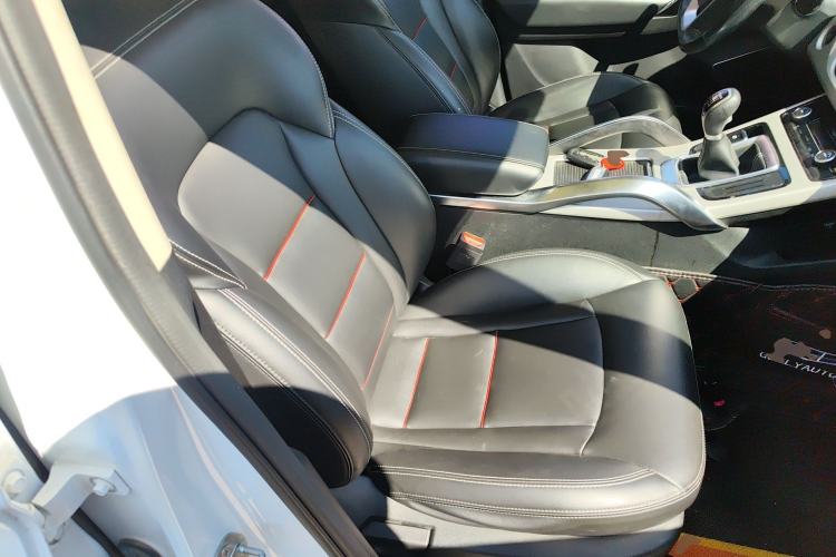 Used Geely Auto Emgrand X7 Sport 2018 2.0L Manual Two-Wheel Drive Zhiya Version Right Front Seat